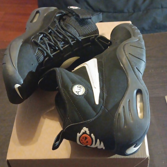 Nike Shake N' Destrukt Rare Black and White Sneakers SZ 6Y Womens SZ 7.5  EUC - Picture 8 of 10